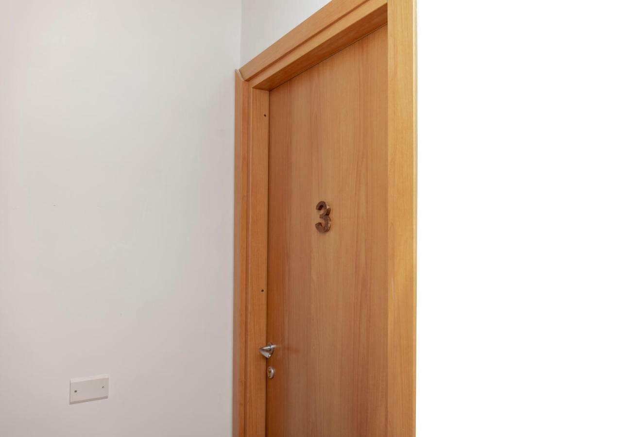 Fattoria Il Laghetto Bed & Breakfast Lamezia Terme Exterior photo