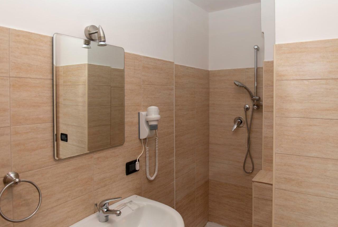 Fattoria Il Laghetto Bed & Breakfast Lamezia Terme Exterior photo